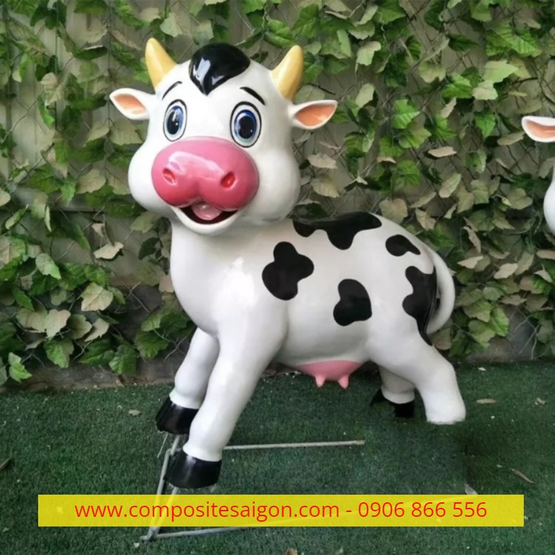 Nhận làm mô hình trang trí composite con bò sữa giá tốt số 1