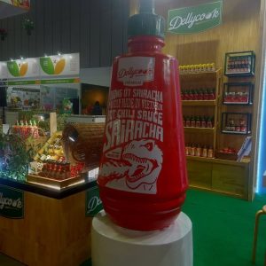 Mô Hình Sự Kiện Khổng Lồ