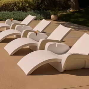 Bộ Ghế Hồ Bơi Signature Chaise + Console Tay Vịn Sang Trọng – Phong Cách Infinity Pool Resort – Hình ảnh chi tiết 2