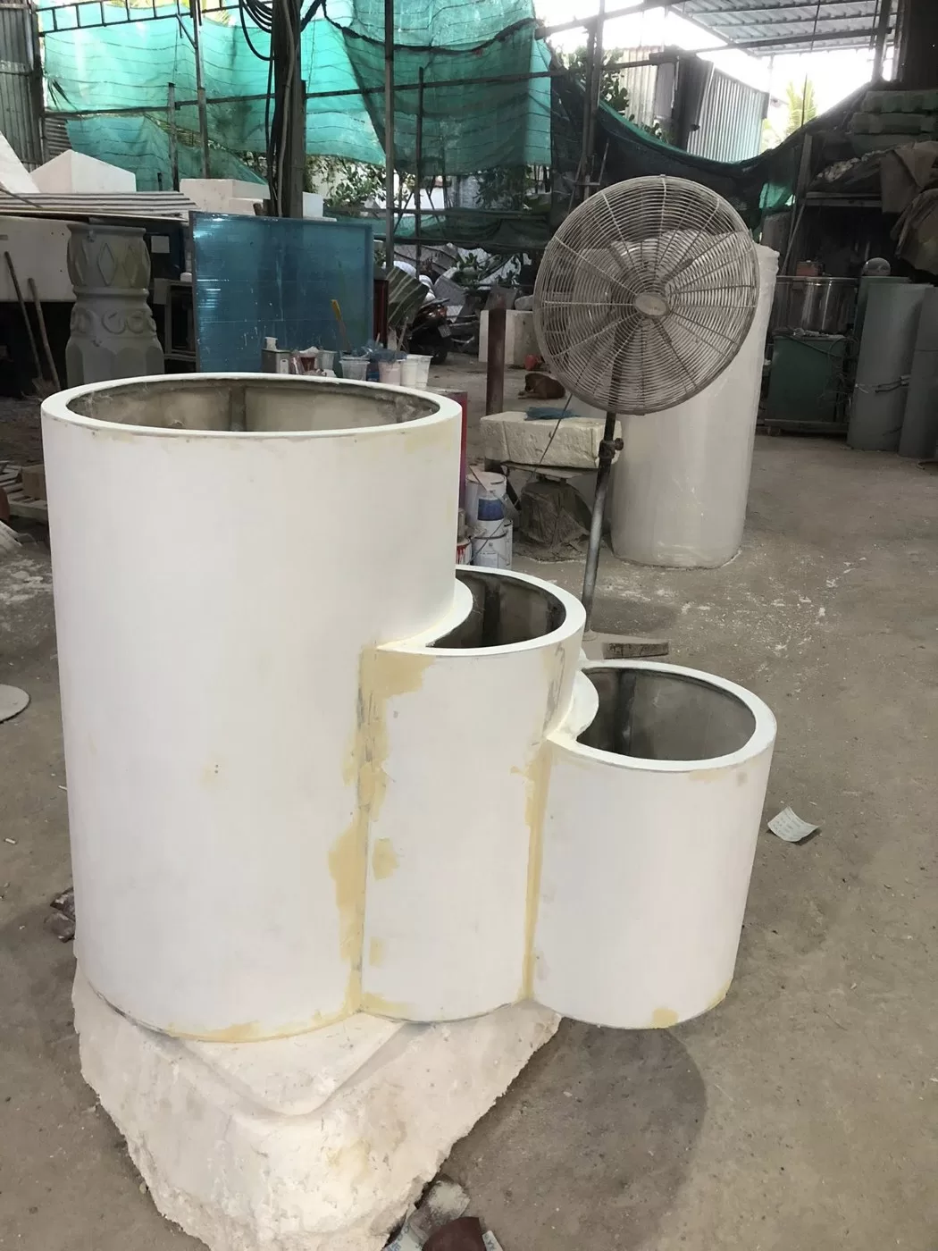 Chậu Cây Dạng Xoắn Composite C017 – Chậu Cây Đẹp Siêu Bền Composite Sài Gòn