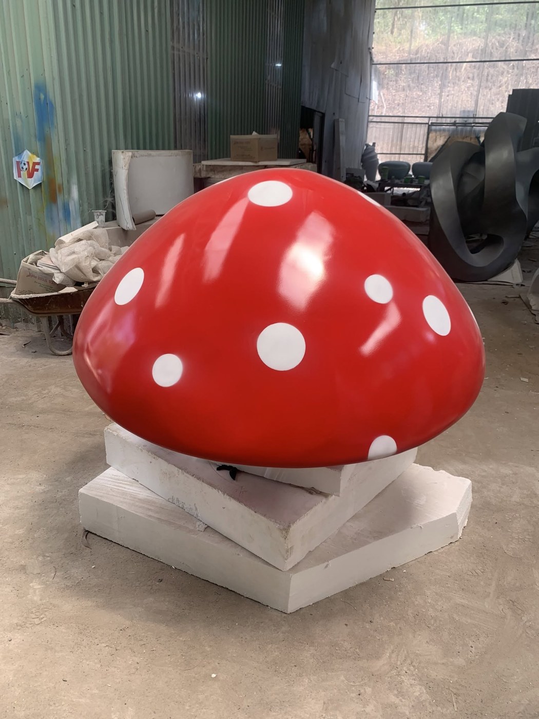 Mascot thương hiệu composite được thiết kế 3D chi tiết